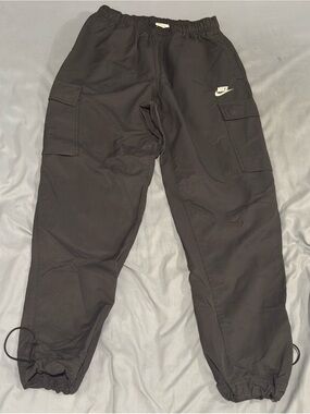 NWOT Nike Sweatpants NSW Repeat Woven